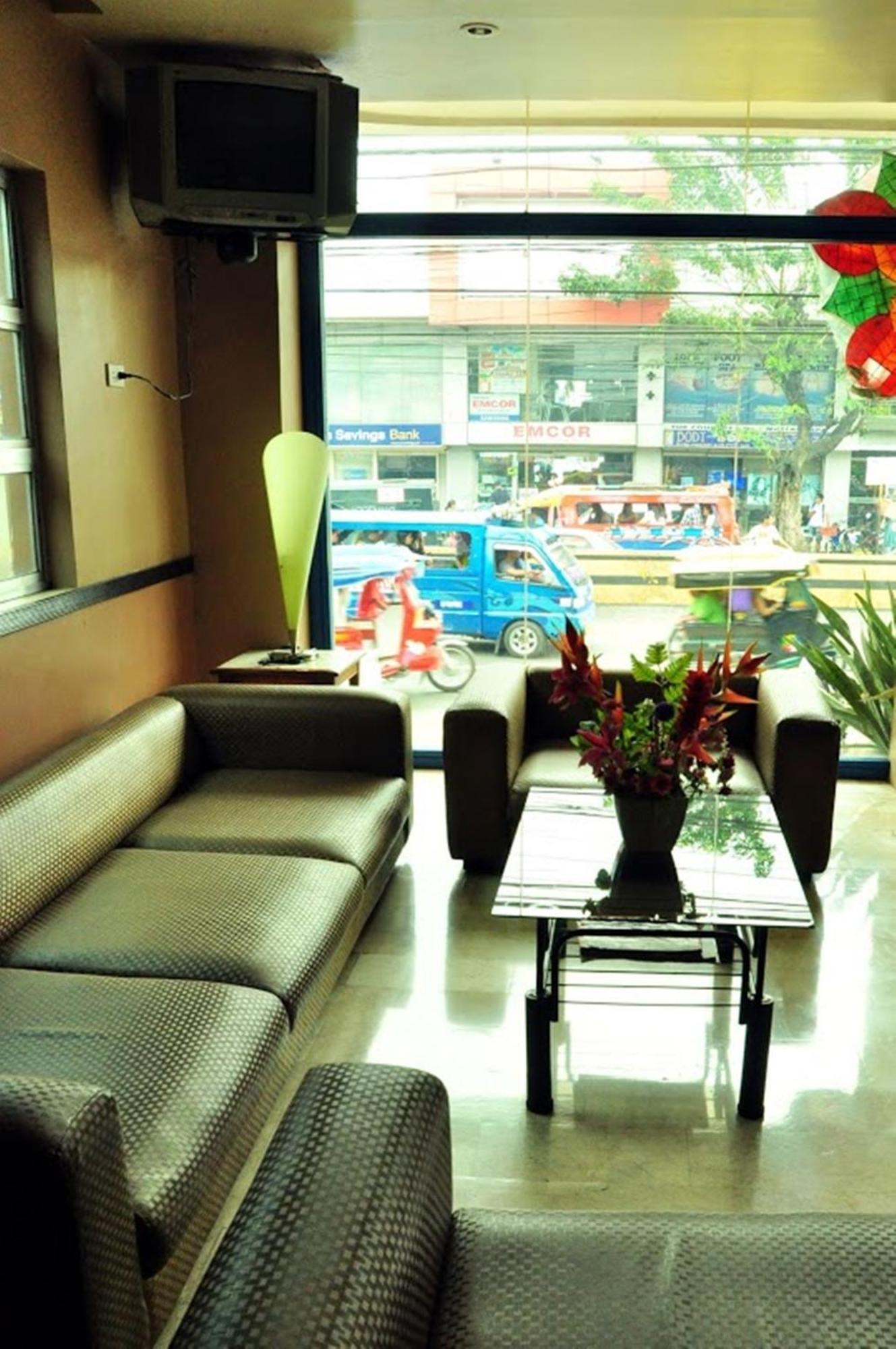 Gv Hotel - Talisay City Buitenkant foto