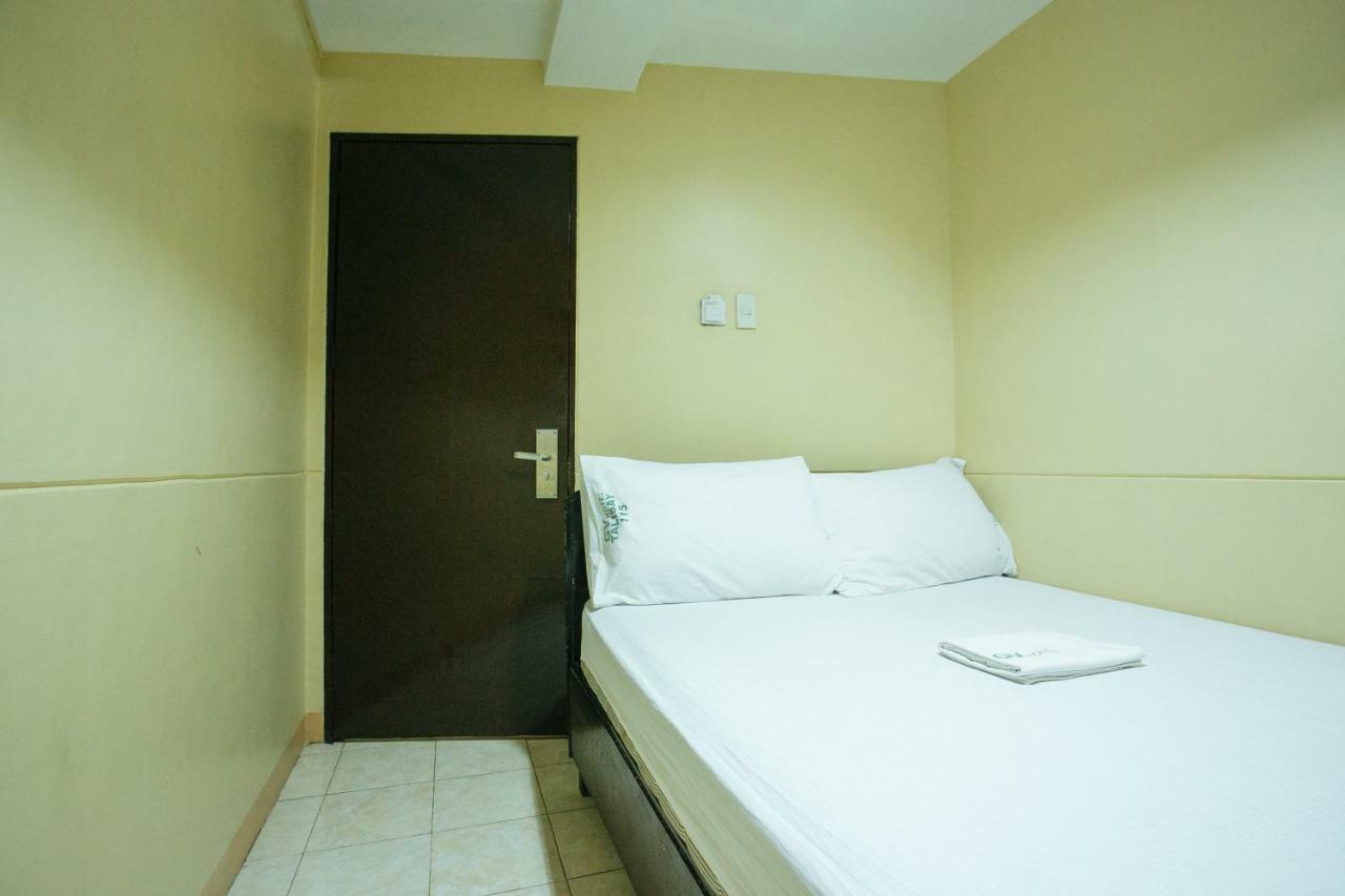 Gv Hotel - Talisay City Buitenkant foto