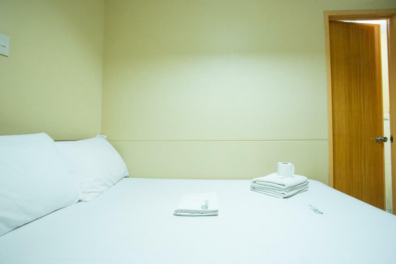 Gv Hotel - Talisay City Buitenkant foto